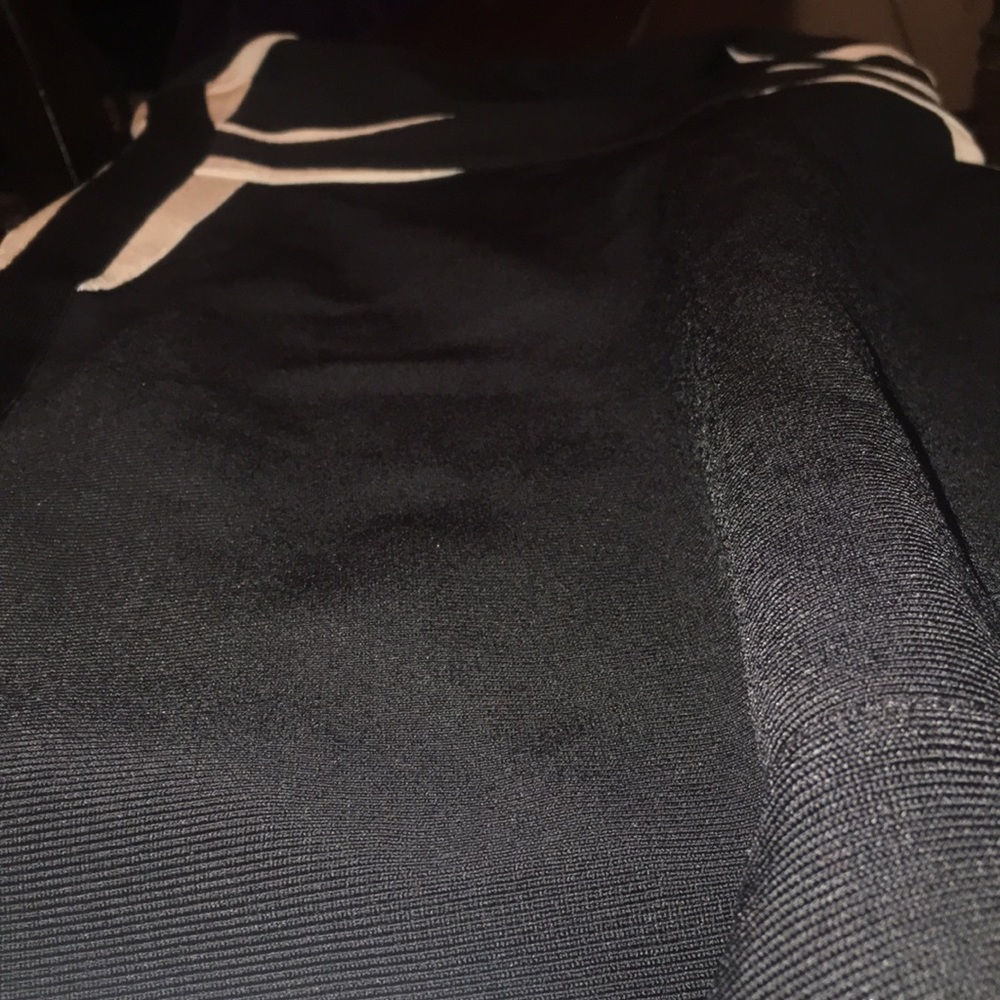 HERVE LEGER SIZE M BLACK WITH HINT OF WHITE - Picture 15 of 15